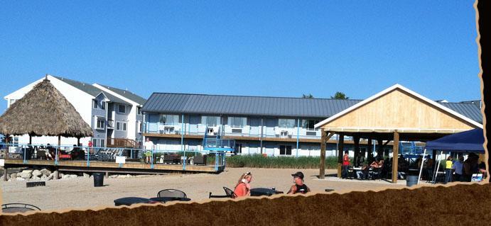 Beachfront Resort Port Clinton Exterior photo